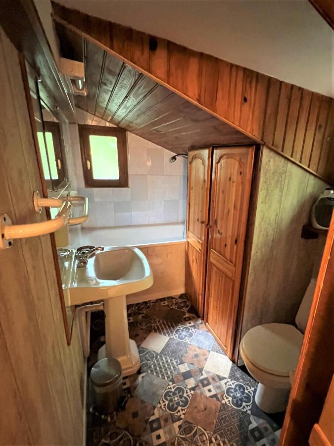 Cabane Dans Les Bois Avec Vue Sur Les Pyrenees Saint-Laurent-de-Neste Eksteriør billede